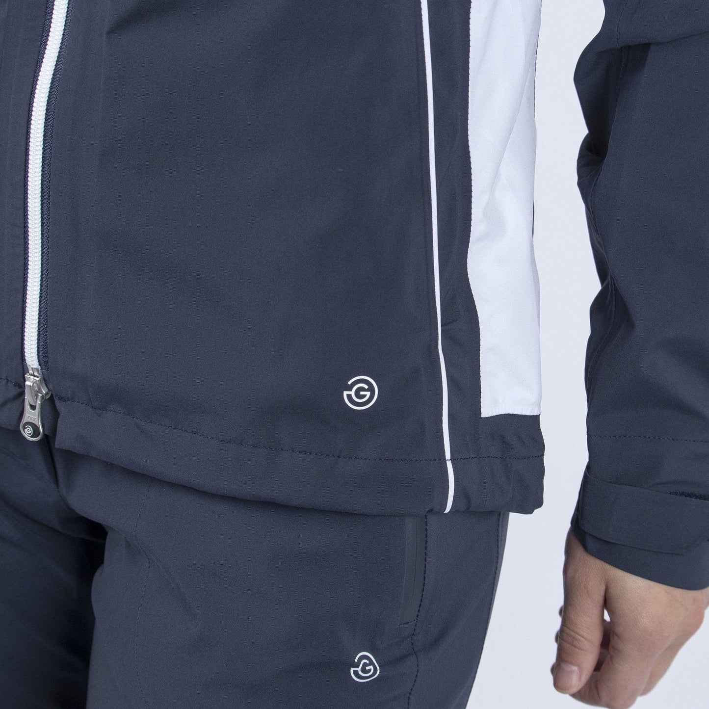 AILA - Navy/White